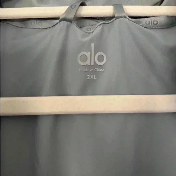 Alo Yoga Stretch Women’s Puffer Jacket, Comic Grey - Picture 5 of 7